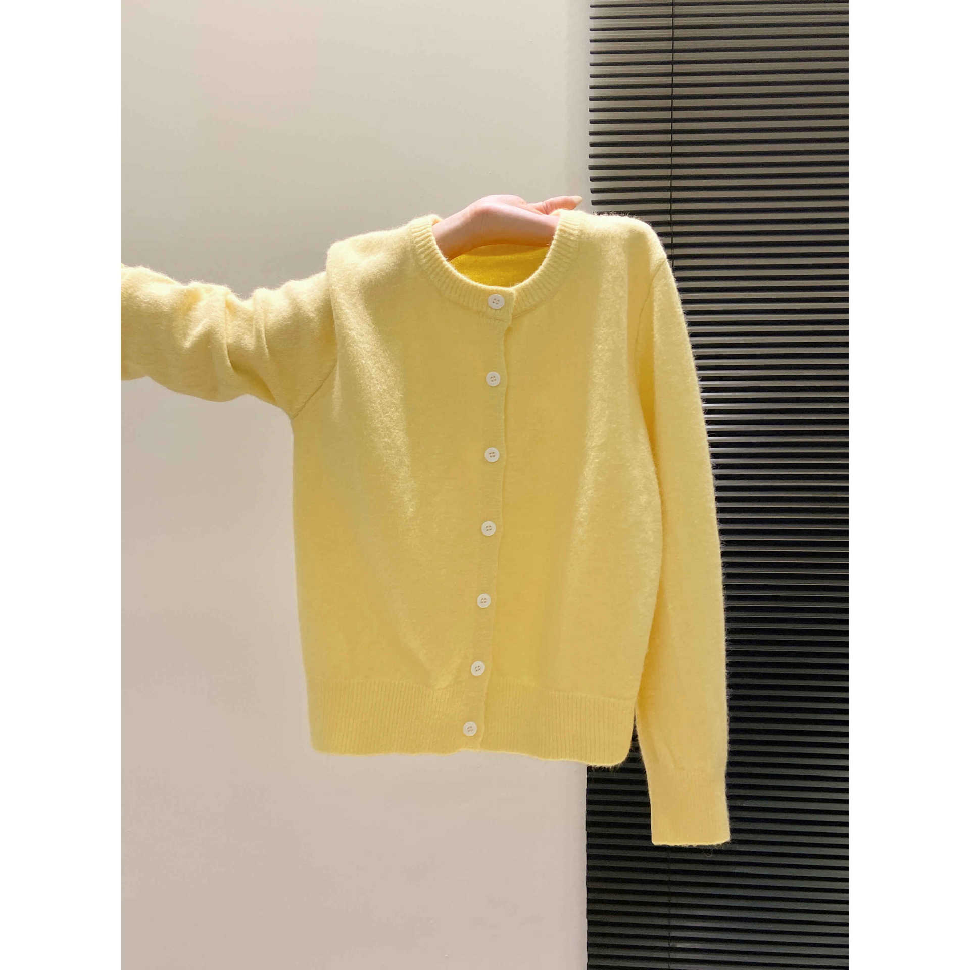 Solid Color Women's Knit Cardi - đánh giá và giá Winter Clothing Colors